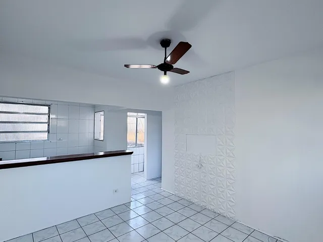 Apartamento 1 quarto e 1 banheiro, para alugar, no bairro Aparecida em Santos