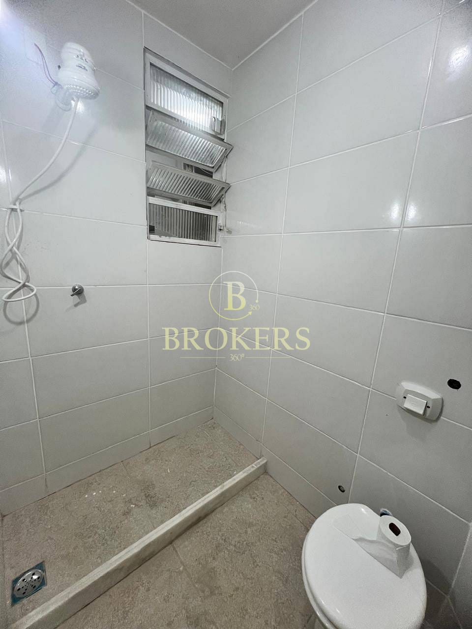 Ótimo investimento em Copacabana: apartamento à venda de 1 quarto com vaga em localização privilegiada perto da praia