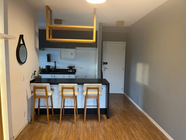 Apartamento 2 quartos e 1 banheiro, à venda ou para alugar, no bairro Jardim São Pedro em Mogi das Cruzes