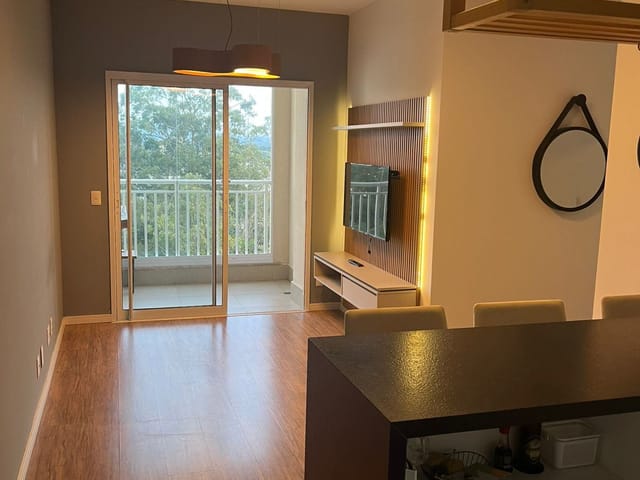 Apartamento 2 quartos e 1 banheiro, à venda ou para alugar, no bairro Jardim São Pedro em Mogi das Cruzes