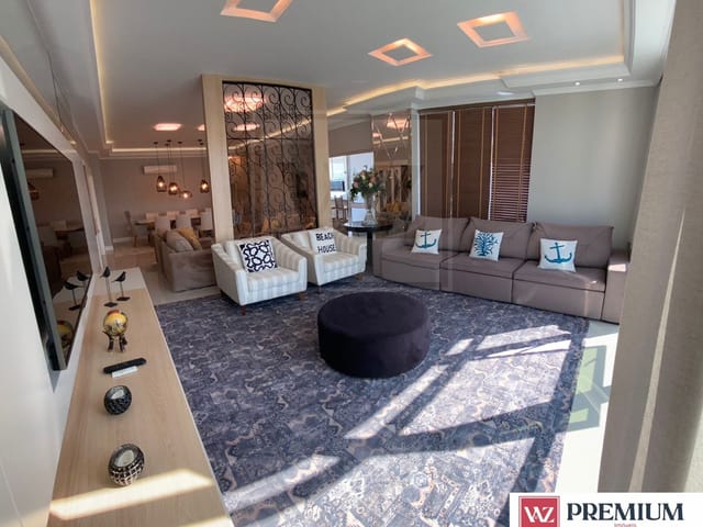 Apartamento com 349m² 4 quartos e 5 banheiros, à venda, no bairro Meia Praia em Itapema