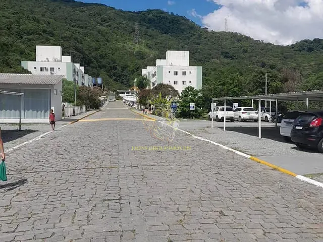 Apartamento 2 quartos e 1 banheiro, à venda, no bairro Cedro em Camboriú
