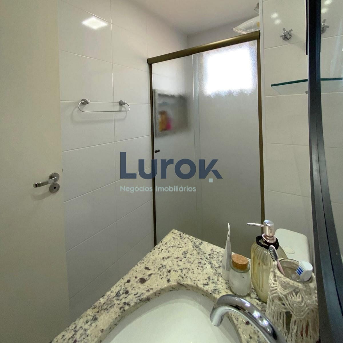 Apartamento à venda com 2 quartos, 54m² - Foto 11
