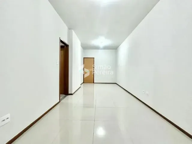 Apartamento 3 quartos e 2 banheiros, à venda, no bairro São Mateus em Juiz de Fora