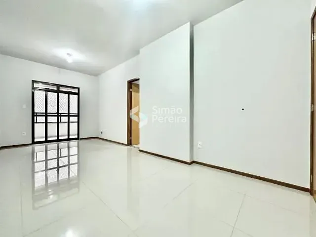 Apartamento 3 quartos e 2 banheiros, à venda, no bairro São Mateus em Juiz de Fora