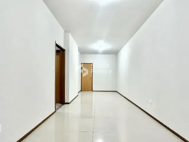 Apartamento 3 quartos e 2 banheiros, à venda, no bairro São Mateus em Juiz de Fora