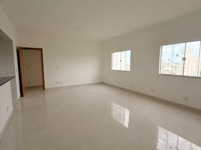 Apartamento com 113m² 3 quartos e 2 banheiros, à venda, no bairro Riviera Fluminense em Macaé
