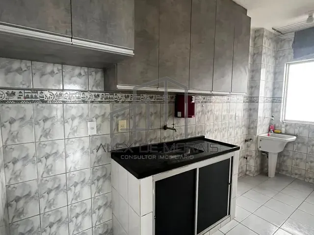 Apartamento 2 quartos e 1 banheiro, à venda, no bairro Santa Inês em Vila Velha