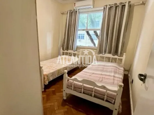 Apartamento com 80m² 2 quartos e 2 banheiros, à venda, no bairro Copacabana em Rio de Janeiro