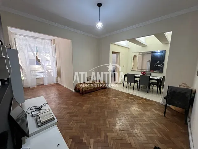 Apartamento com 80m² 2 quartos e 2 banheiros, à venda, no bairro Copacabana em Rio de Janeiro