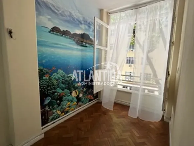 Apartamento com 80m² 2 quartos e 2 banheiros, à venda, no bairro Copacabana em Rio de Janeiro