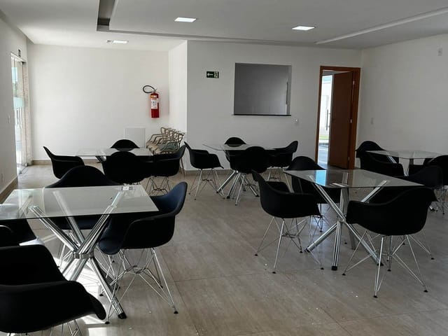 Apartamento 2 quartos e 1 banheiro, à venda, no bairro Parque Pecuária em Campos dos Goytacazes