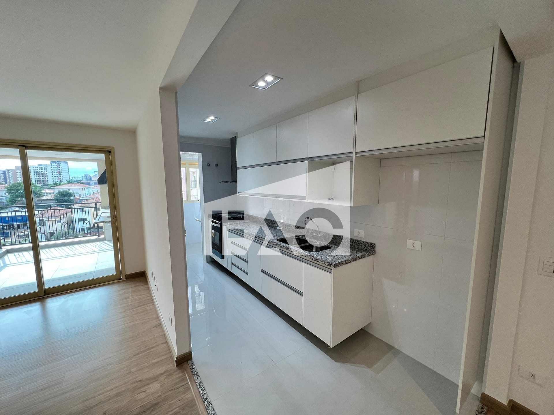 Apartamento para alugar com 2 quartos, 74m² - Foto 5