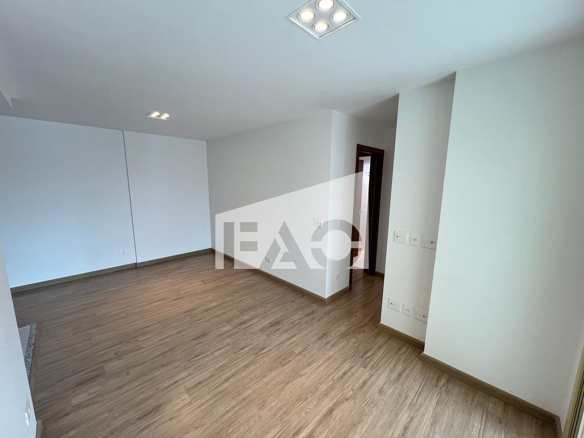 Apartamento para alugar com 2 quartos, 74m² - Foto 3