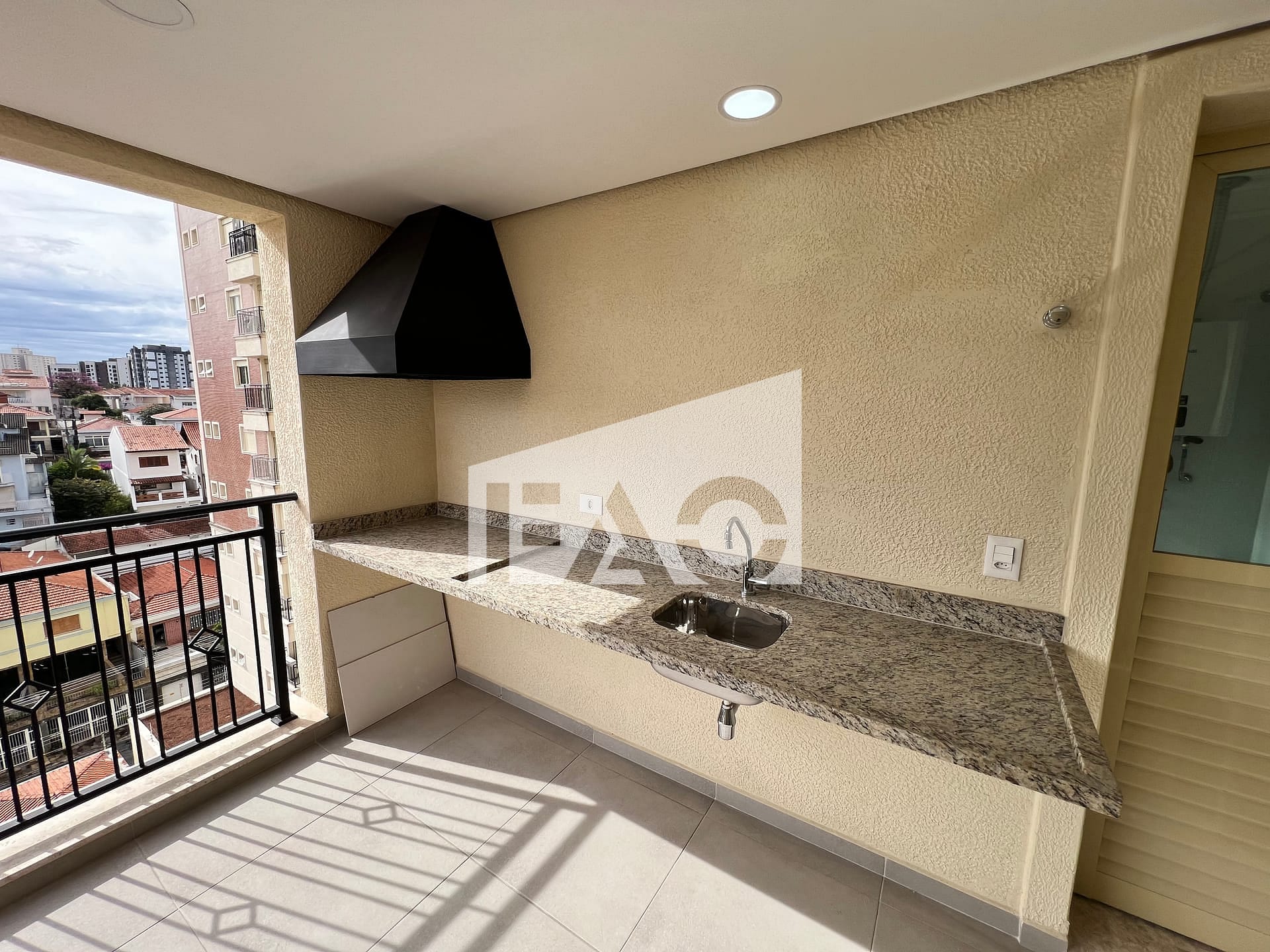 Apartamento para alugar com 2 quartos, 74m² - Foto 12