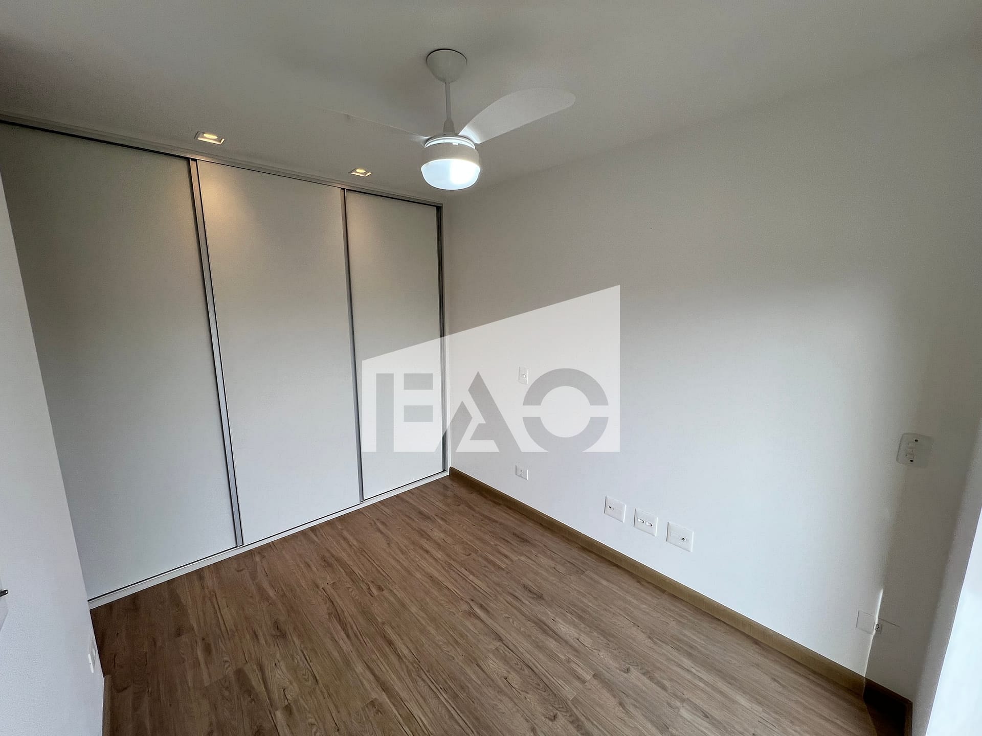 Apartamento para alugar com 2 quartos, 74m² - Foto 17
