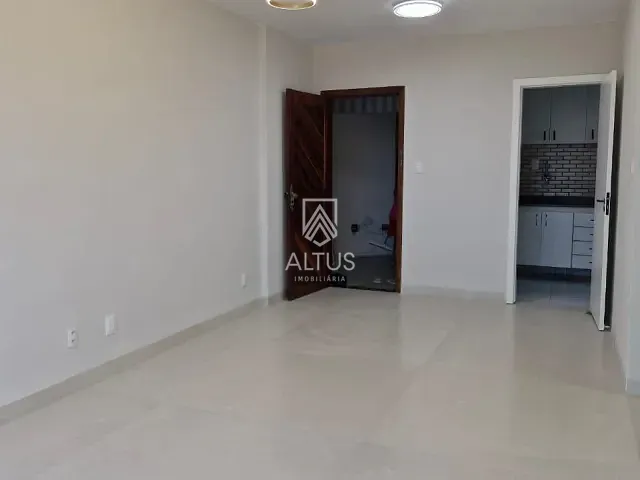Apartamento 3 quartos e 2 banheiros, à venda ou para alugar, no bairro Armação em Salvador