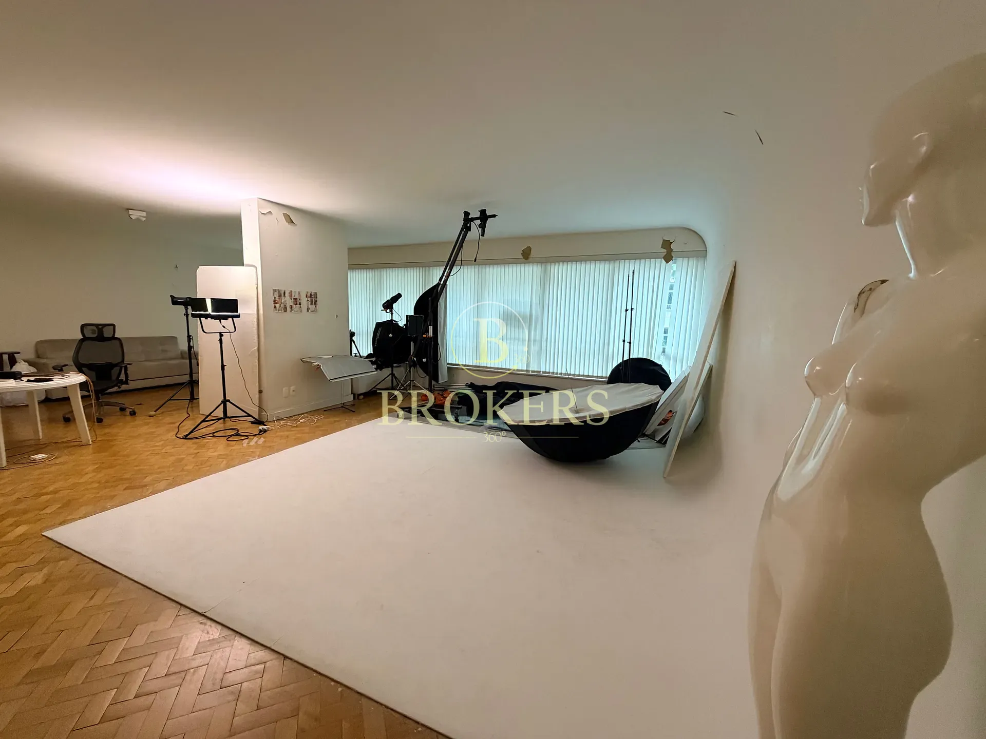 Apartamento exclusivo para personalizar à venda em ipanema: 4 quartos com salão de 65 m², jardim de inverno e vaga em área nobre perto da praia