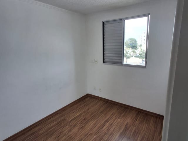 Apartamento 2 quartos e 1 banheiro, para alugar, no bairro Loteamento Mogilar em Mogi das Cruzes