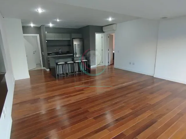 Apartamento 1 quarto e 1 banheiro, para alugar, no bairro Itaim Bibi em São Paulo