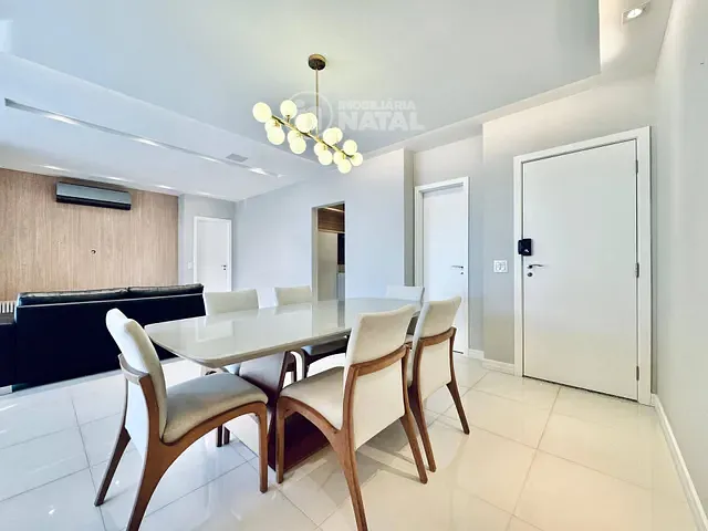 Apartamento com 207m² 3 quartos e 2 banheiros, à venda, no bairro Gleba Fazenda Palhano em Londrina
