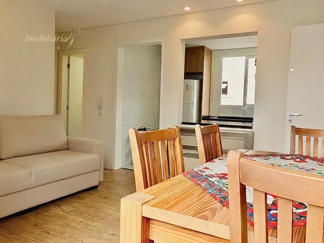 Apartamento 2 quartos e 1 banheiro, à venda, no bairro Bacacheri em Curitiba