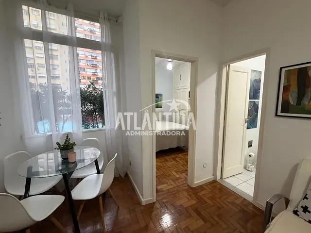 Apartamento com 38m² 1 quarto e 1 banheiro, à venda, no bairro Copacabana em Rio de Janeiro