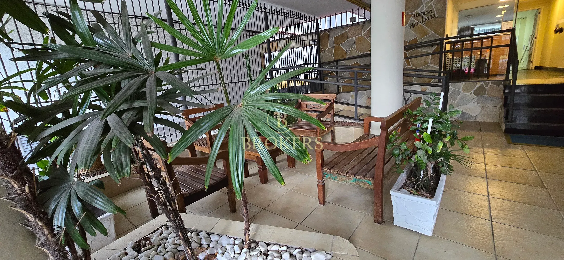 Apartamento à venda Rua das Palmeiras, Botafogo, RJ. Sala, 3 quartos, 1 vaga.  Excelente planta com 95m².