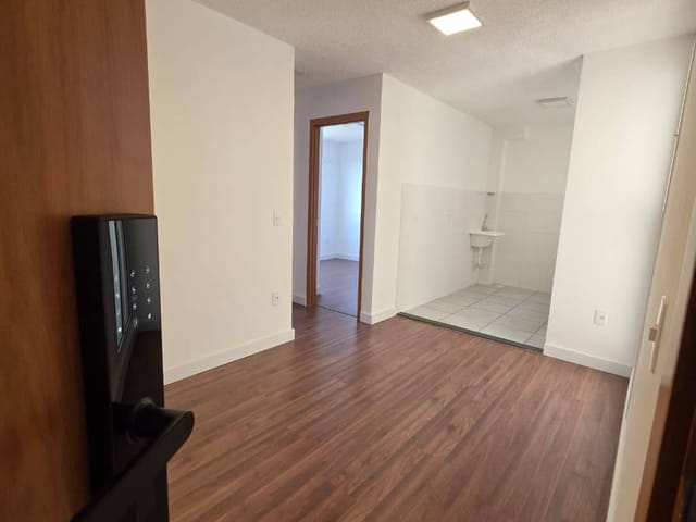 Apartamento 2 quartos e 1 banheiro, à venda, no bairro Chácara Estância Paulista em Suzano