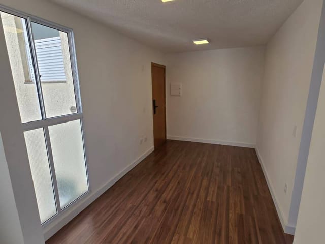 Apartamento 2 quartos e 1 banheiro, à venda, no bairro Chácara Estância Paulista em Suzano