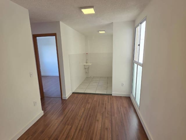 Apartamento 2 quartos e 1 banheiro, à venda, no bairro Chácara Estância Paulista em Suzano