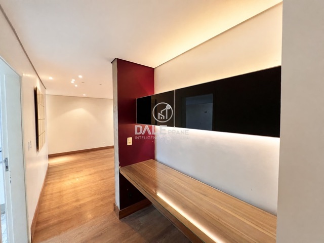 Apartamento com 127m² 3 quartos e 3 banheiros, à venda, no bairro Asa Sul em Brasília