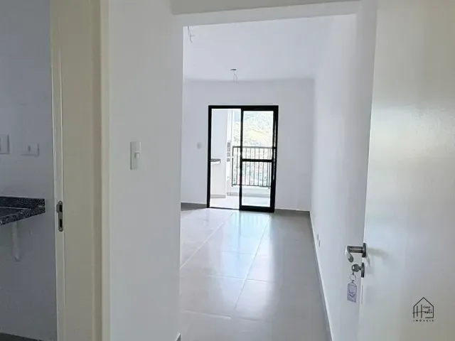 Apartamento 2 quartos e 1 banheiro, à venda, no bairro Martim de Sá em Caraguatatuba