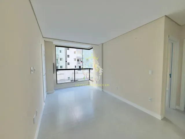 Apartamento 2 quartos e 1 banheiro, à venda, no bairro Tabuleiro em Camboriú