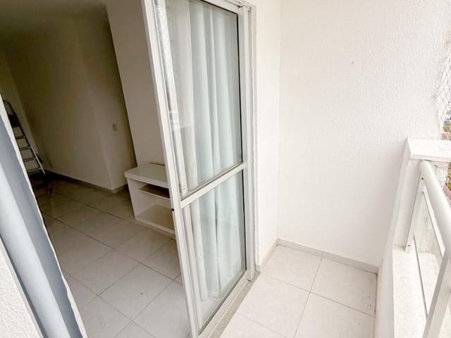 Apartamento com 72m² 3 quartos e 2 banheiros, para alugar, no bairro Glória em Macaé