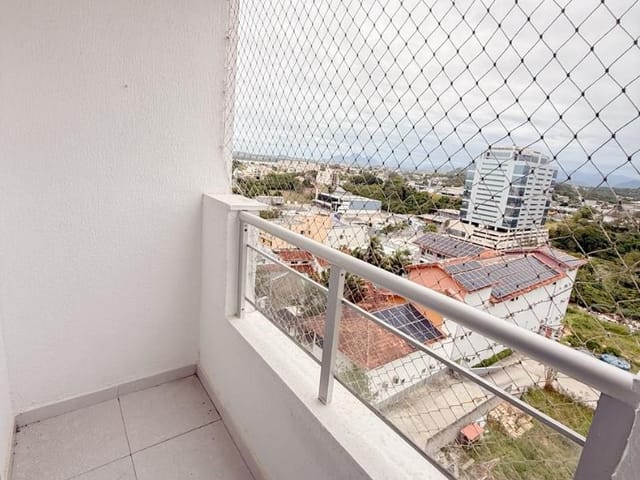 Apartamento com 72m² 3 quartos e 2 banheiros, para alugar, no bairro Glória em Macaé