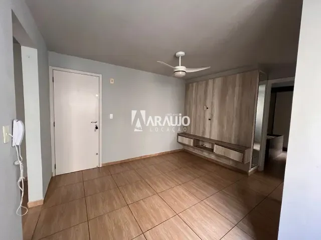 Apartamento 2 quartos e 1 banheiro, para alugar, no bairro Espinheiros em Itajaí