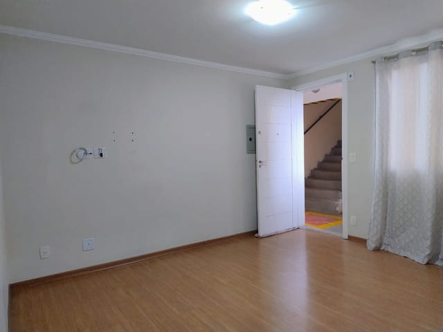 Apartamento 2 quartos e 1 banheiro, à venda, no bairro Jardim Santa Teresa em Mogi das Cruzes