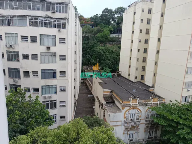 Apartamento 1 quarto e 1 banheiro, para alugar, no bairro Glória em Rio de Janeiro