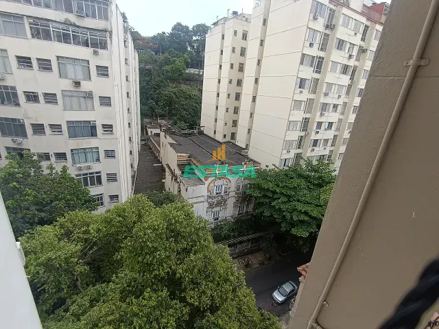 Apartamento 1 quarto e 1 banheiro, para alugar, no bairro Glória em Rio de Janeiro