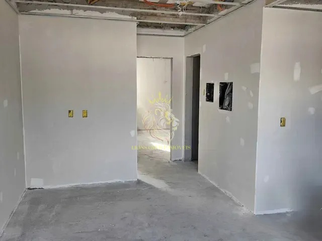 Apartamento 2 quartos e 1 banheiro, à venda, no bairro Santa Regina em Camboriú