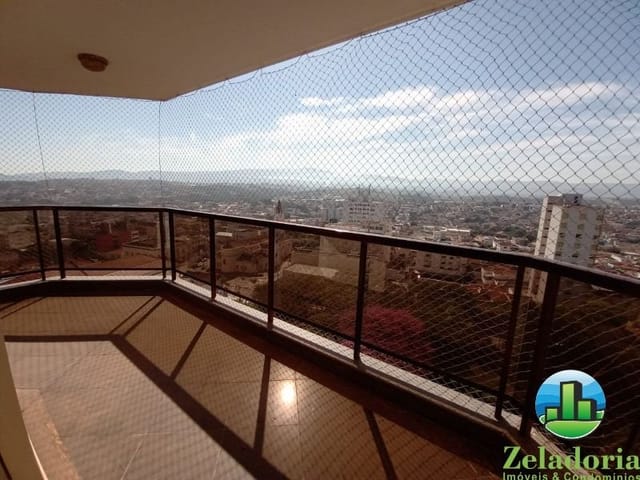 Apartamento com 428m² 4 quartos e 6 banheiros, à venda, no bairro Centro em São João da Boa Vista