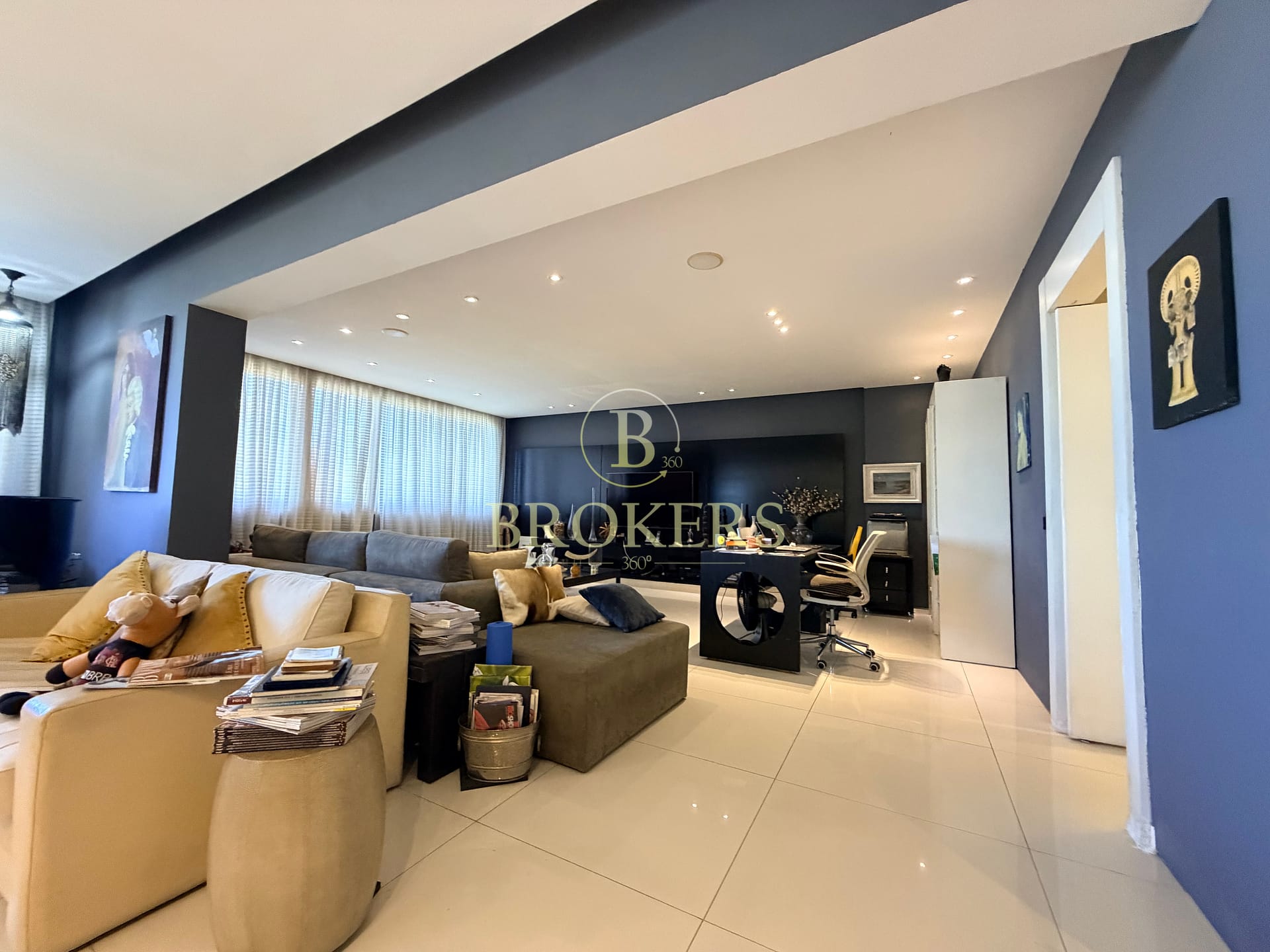 Luxo absoluto à beira-mar na Avenida Atlântica - Copacabana: apartamento à venda, 3quartos, 370m² reformados, 2 vagas, com vista panorâmica, posto 4