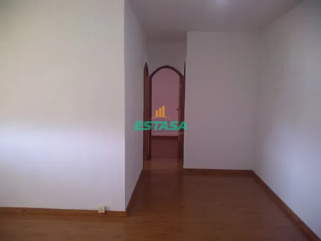 Apartamento 2 quartos e 1 banheiro, à venda, no bairro Freguesia (Jacarepaguá) em Rio de Janeiro