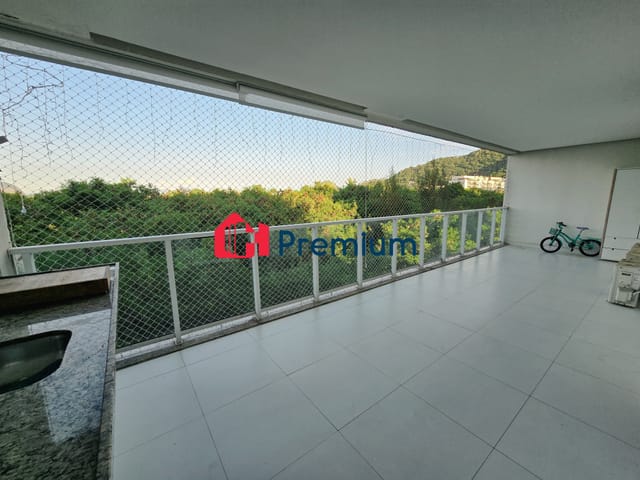 Apartamento 2 quartos e 2 banheiros, à venda, no bairro Recreio dos Bandeirantes em Rio de Janeiro