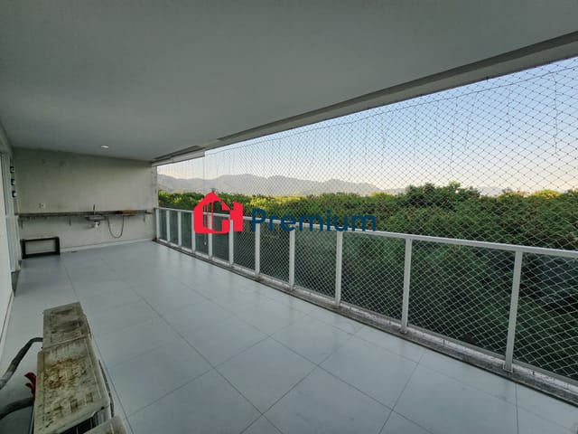 Apartamento 2 quartos e 2 banheiros, à venda, no bairro Recreio dos Bandeirantes em Rio de Janeiro