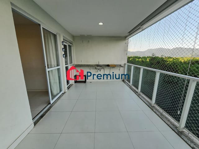 Apartamento 2 quartos e 2 banheiros, à venda, no bairro Recreio dos Bandeirantes em Rio de Janeiro
