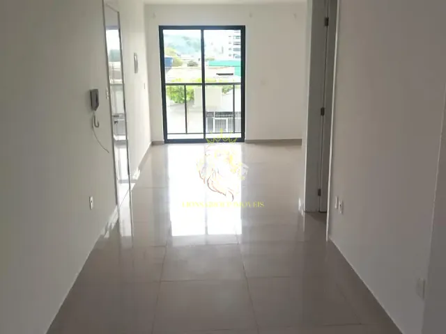 Apartamento 2 quartos e 2 banheiros, à venda, no bairro Monte Alegre em Camboriú