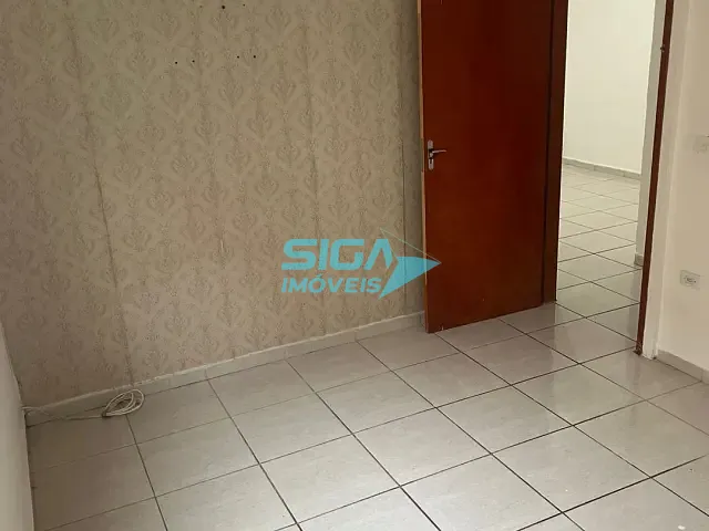 Apartamento 2 quartos e 1 banheiro, à venda, no bairro Residencial Jardim Ypê em Pouso Alegre
