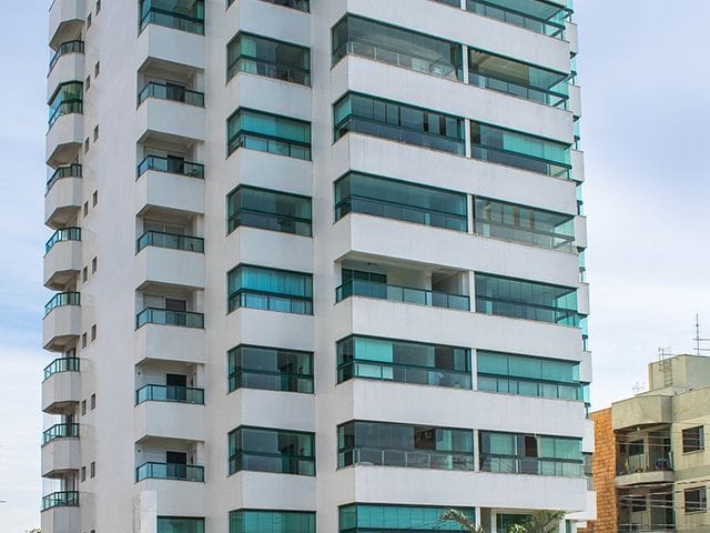 Foto do Apartamento - Apartamento à venda no Edifício Portal do Atlântico, 03 dormitórios/01 suíte, bairro Indaiá em Caraguatatuba, SP | Israel Imoveis